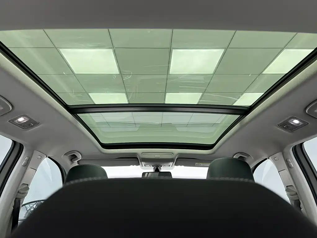 Volkswagen Tiguan L — миниатюра 12