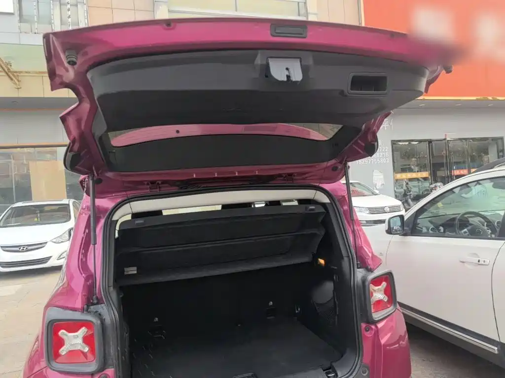 Jeep Renegade — миниатюра 19