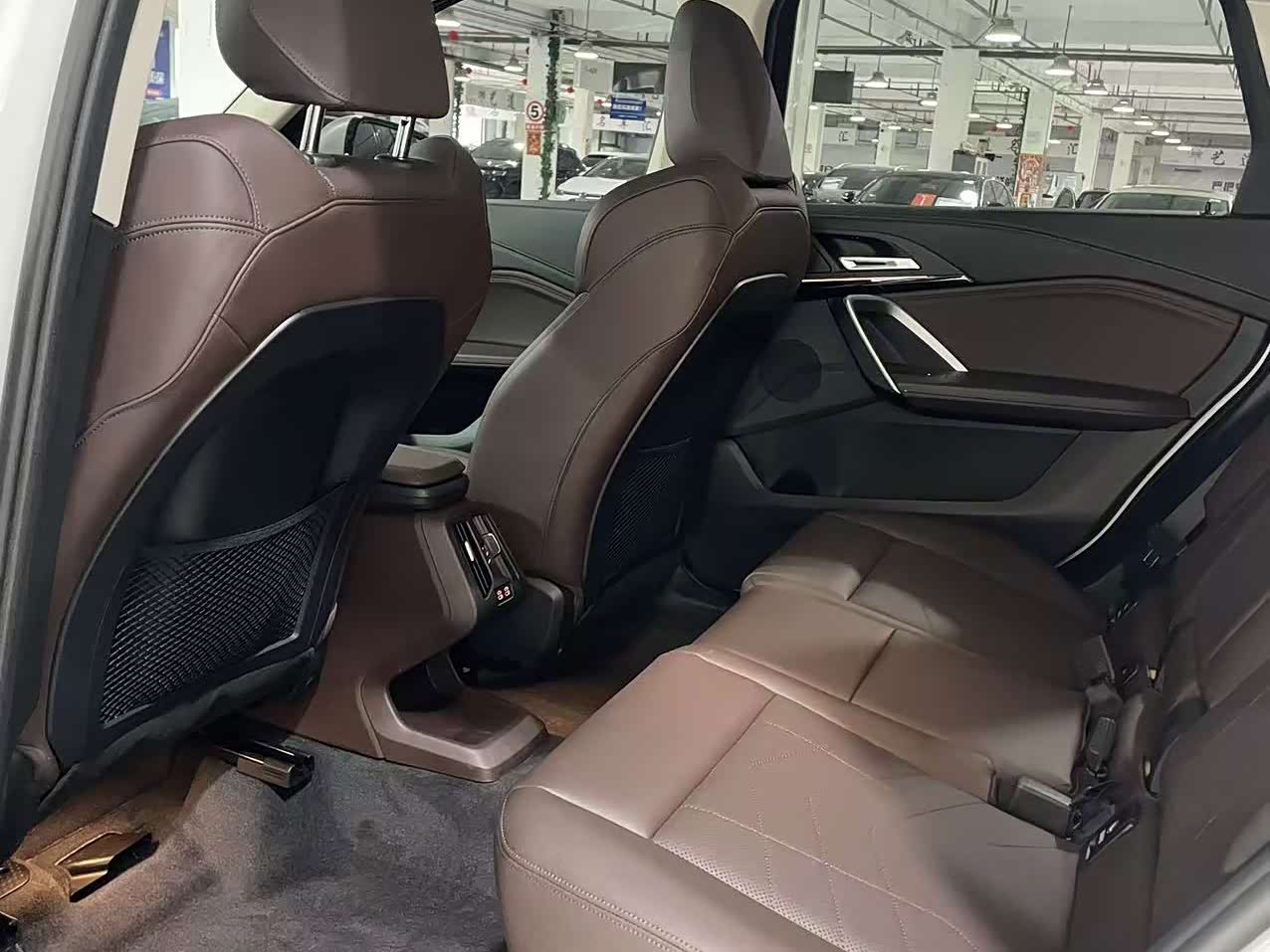 BMW X1 1.5 л 2023 г. Белый, пробег 31200 км