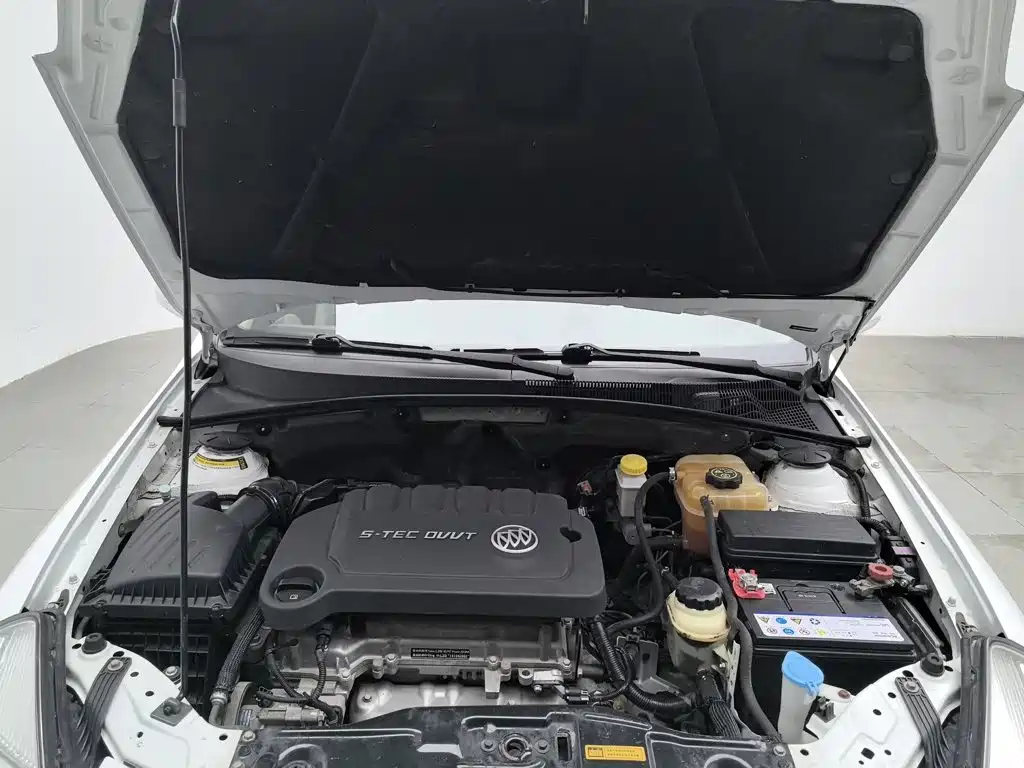 Buick Excelle — миниатюра 6
