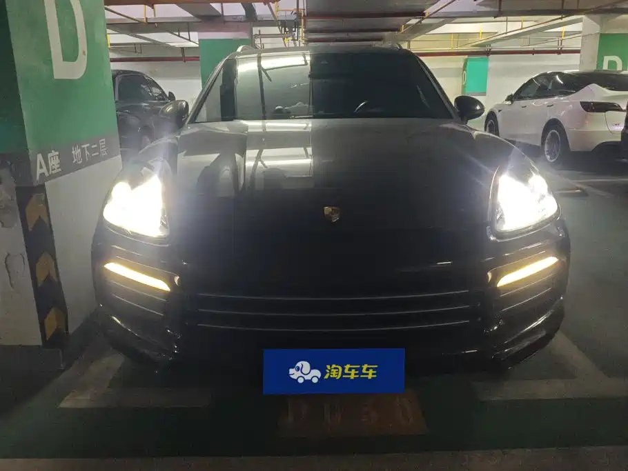 Porsche Cayenne — миниатюра 2