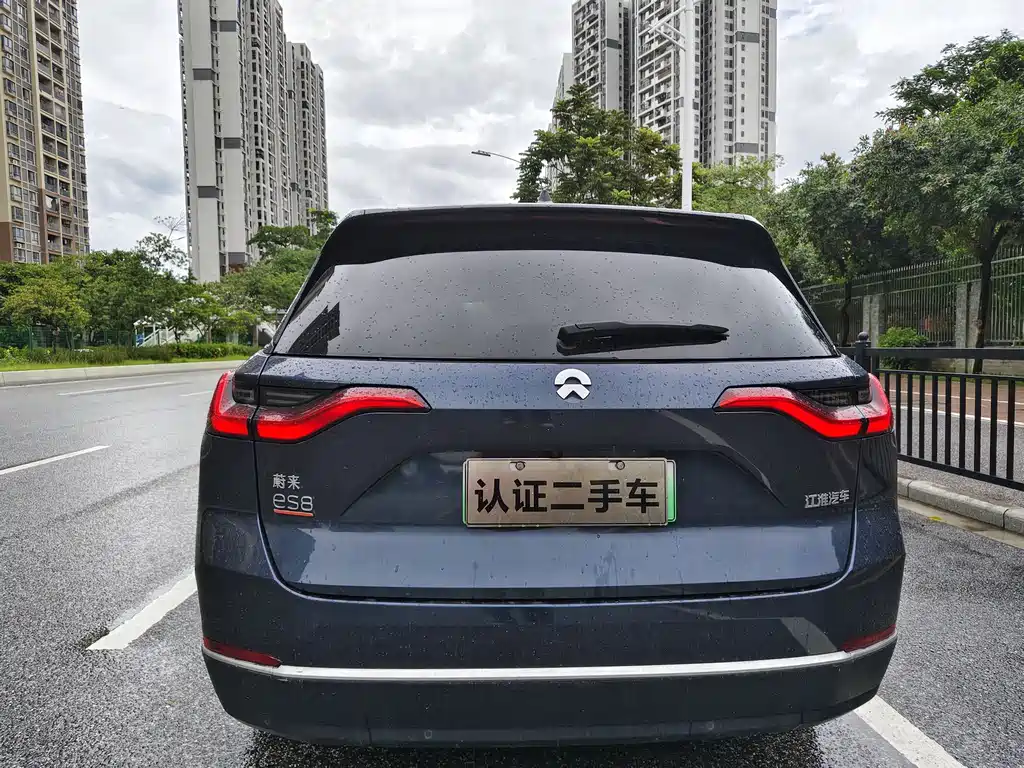 NIO NIO ES8