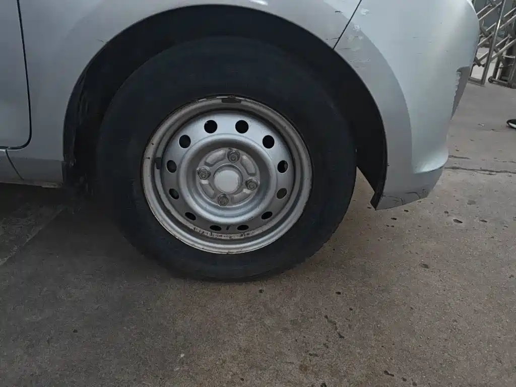 Wuling Rongguang V — миниатюра 8