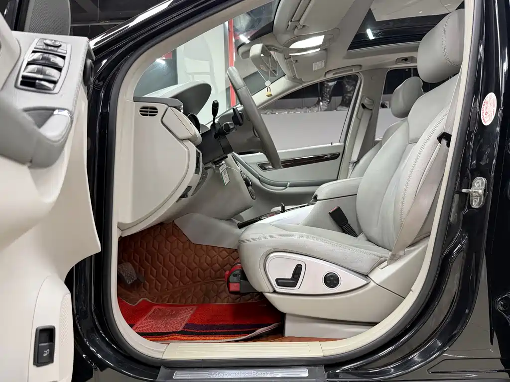 Mercedes-Benz R-Class — миниатюра 12