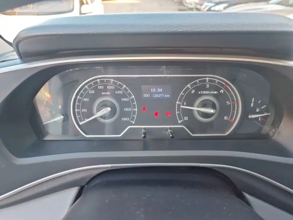 MAXUS V80 — миниатюра 12