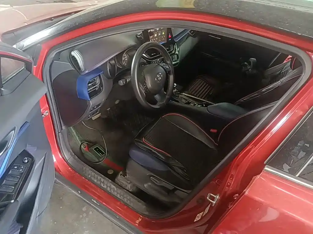 Toyota C-HR — миниатюра 16