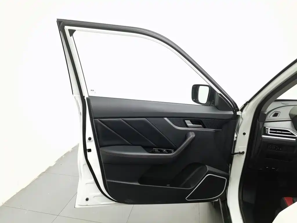 Venucia T60 — миниатюра 8