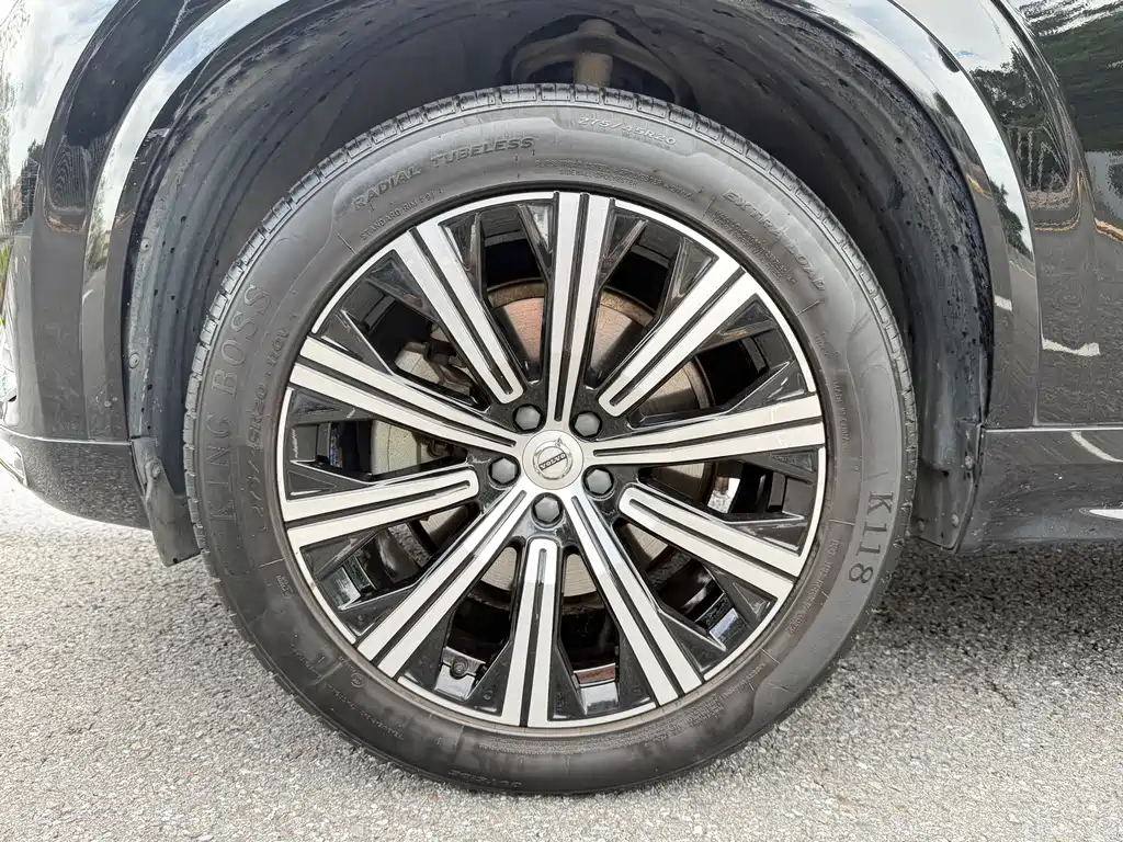 Volvo XC90 2021 B5 Luxury 7 мест