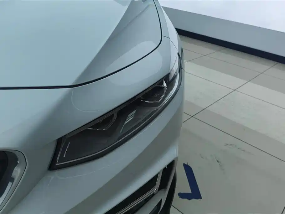 GEELY AUTOMOBILE XINGRUI