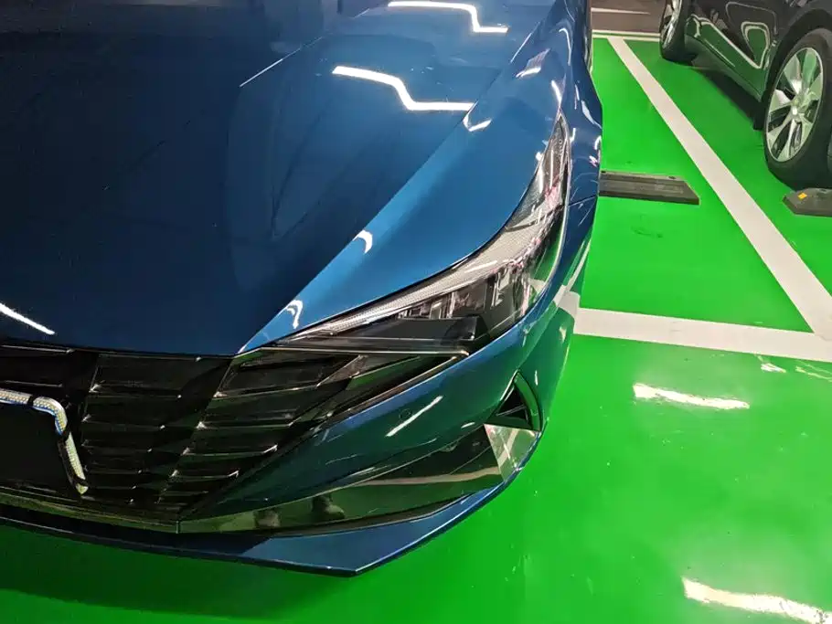 Hyundai Elantra — миниатюра 5
