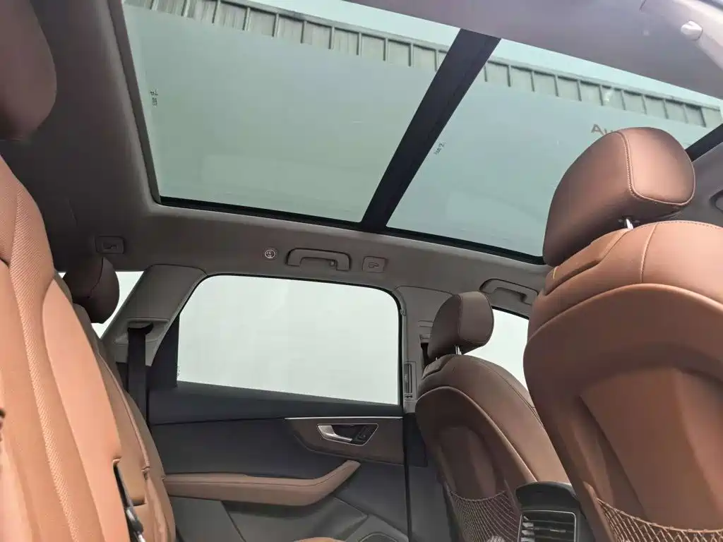Audi Q7 — миниатюра 7