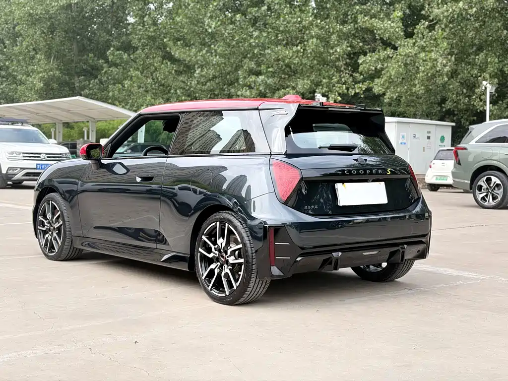 MINI MINI COOPER EV — миниатюра 9