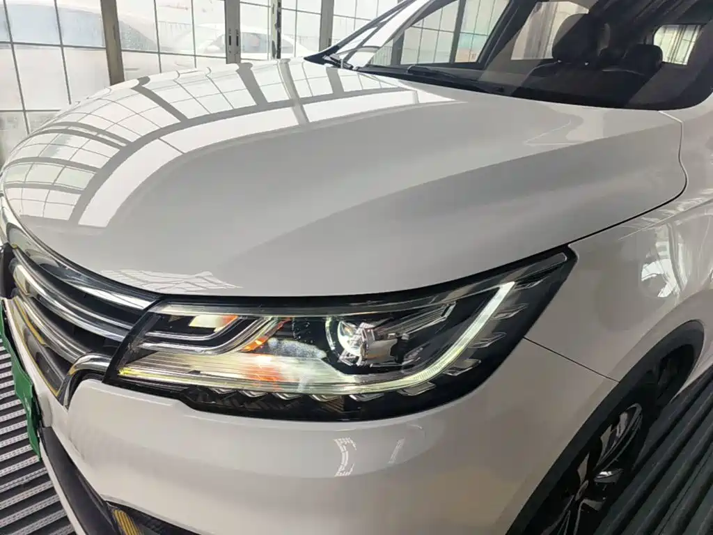 Roewe RX3 — миниатюра 24
