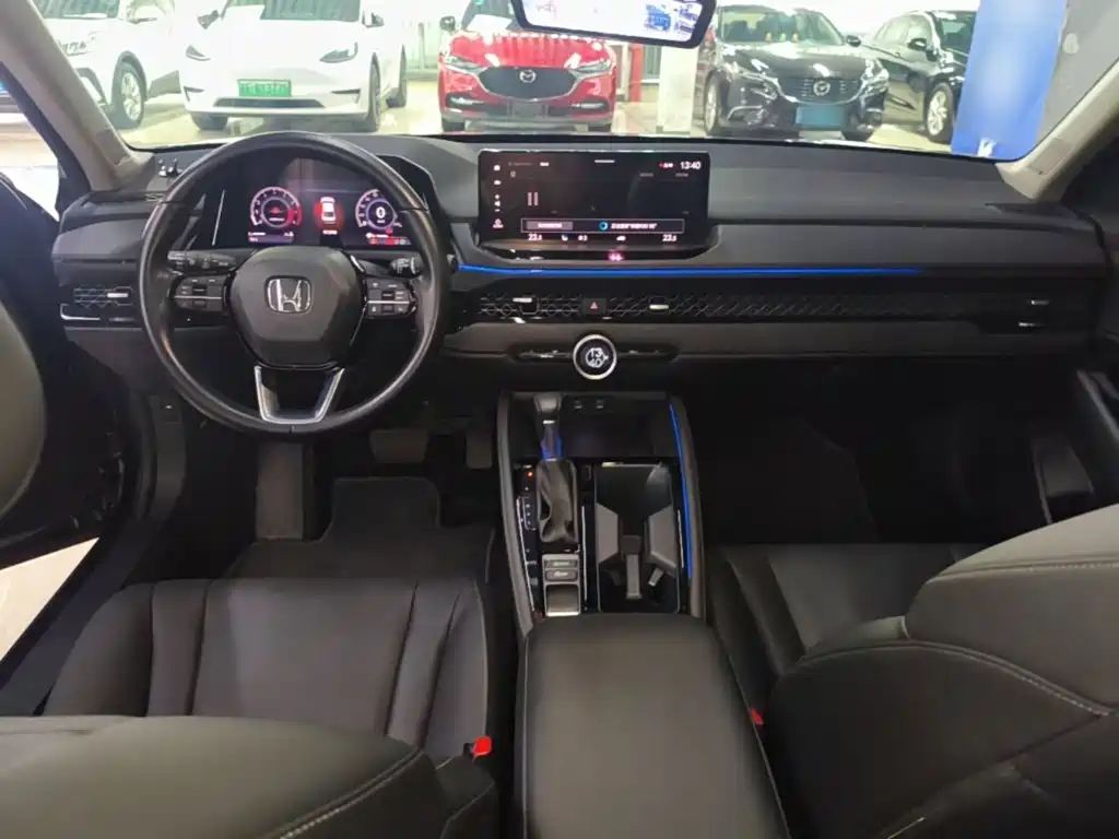 Honda Accord — миниатюра 10