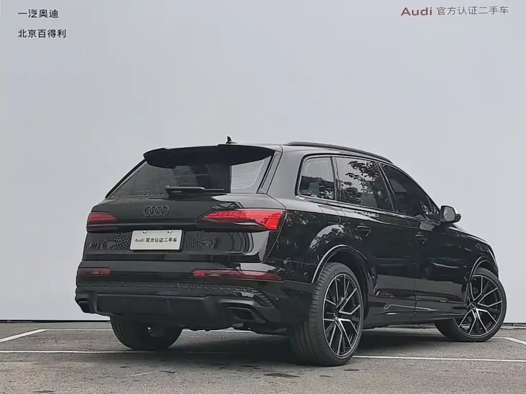 Audi Q7 — миниатюра 2