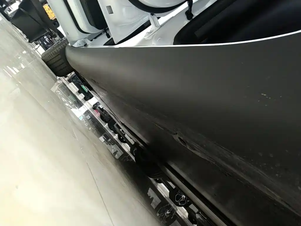 Tesla Model Y L — миниатюра 22