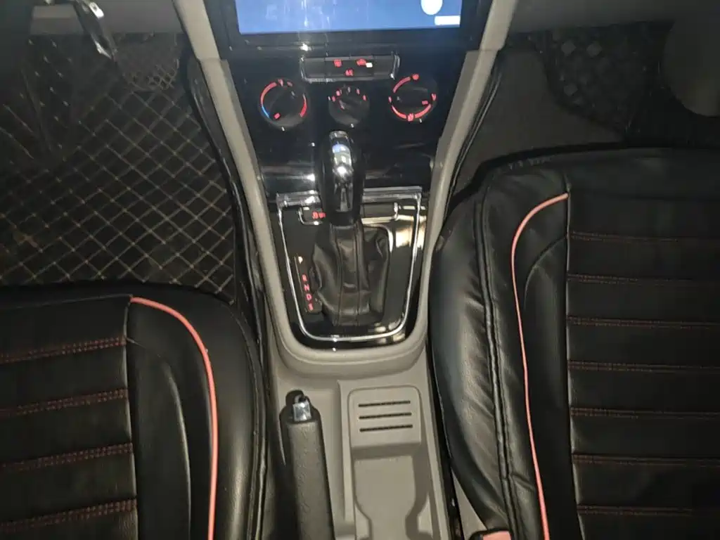 Volkswagen Bora — миниатюра 14