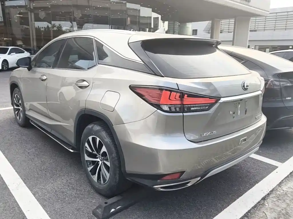 Lexus RX — миниатюра 5