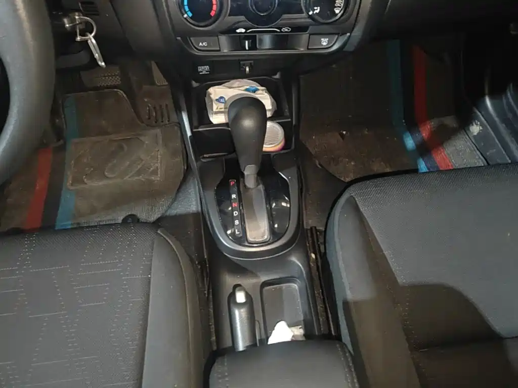 Honda Fit — миниатюра 14