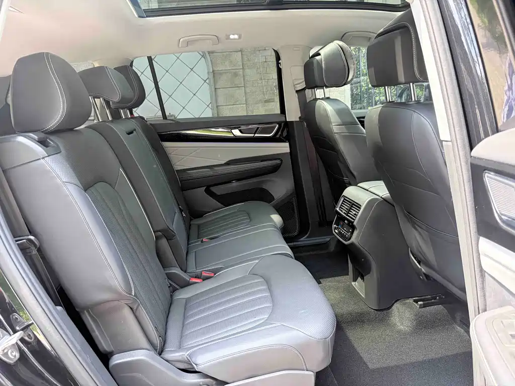 Volkswagen Teramont — миниатюра 10