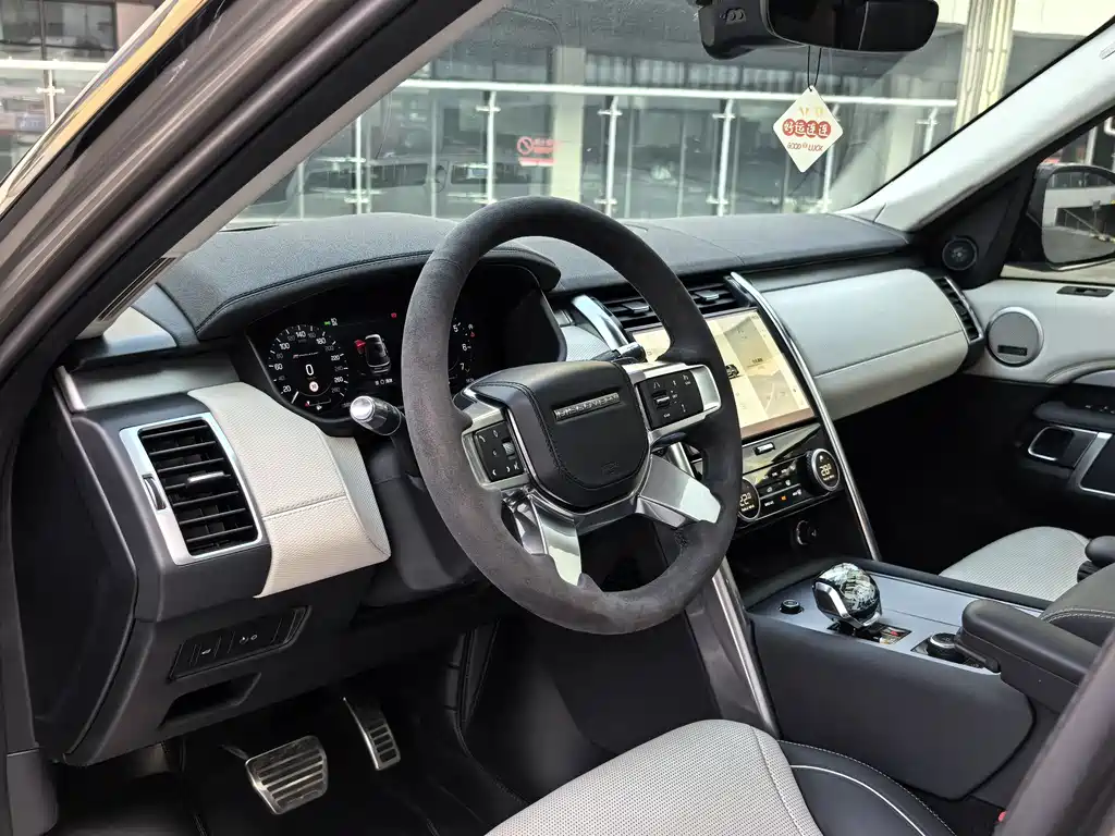 Land Rover Discovery 2021 360PS R-Dynamic HSE