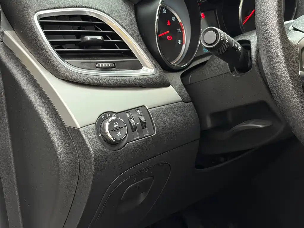 Buick Encore — миниатюра 9