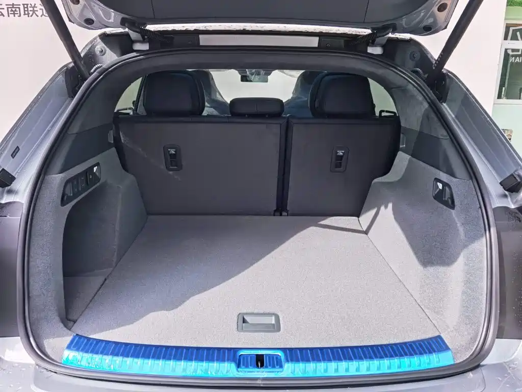 Audi E7X — миниатюра 6
