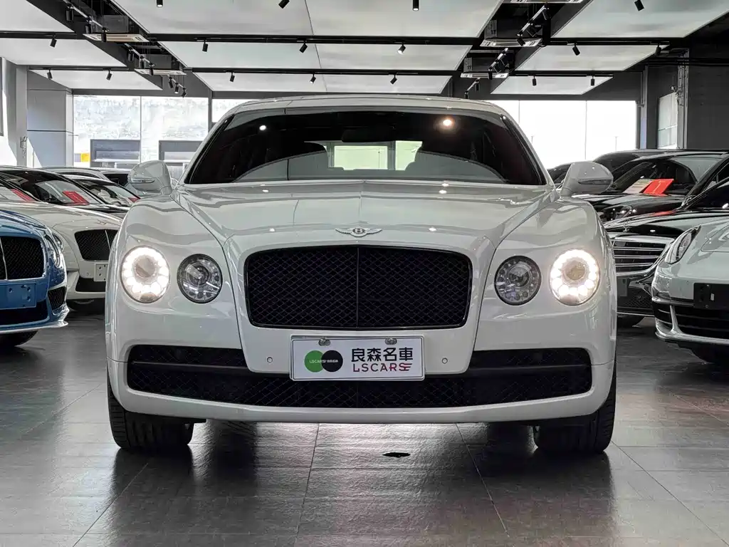 Bentley Flying Spur 2017 4.0T V8 Standard