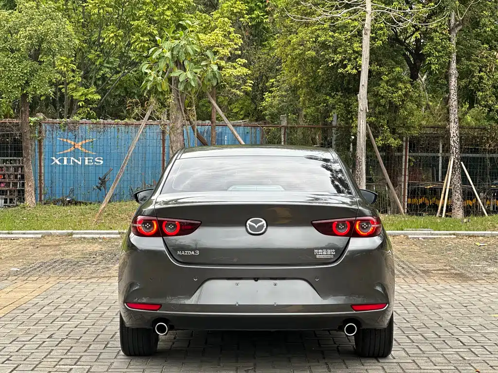 MAZDA 3 ANGKESAILA
