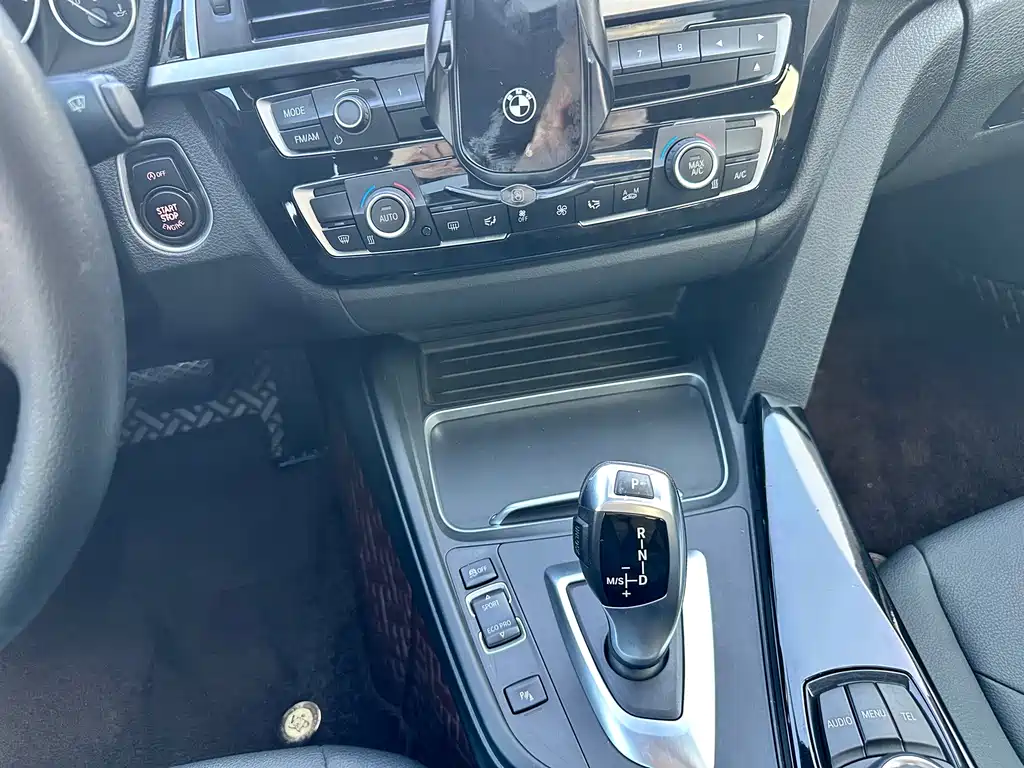 BMW 3 Series — миниатюра 17