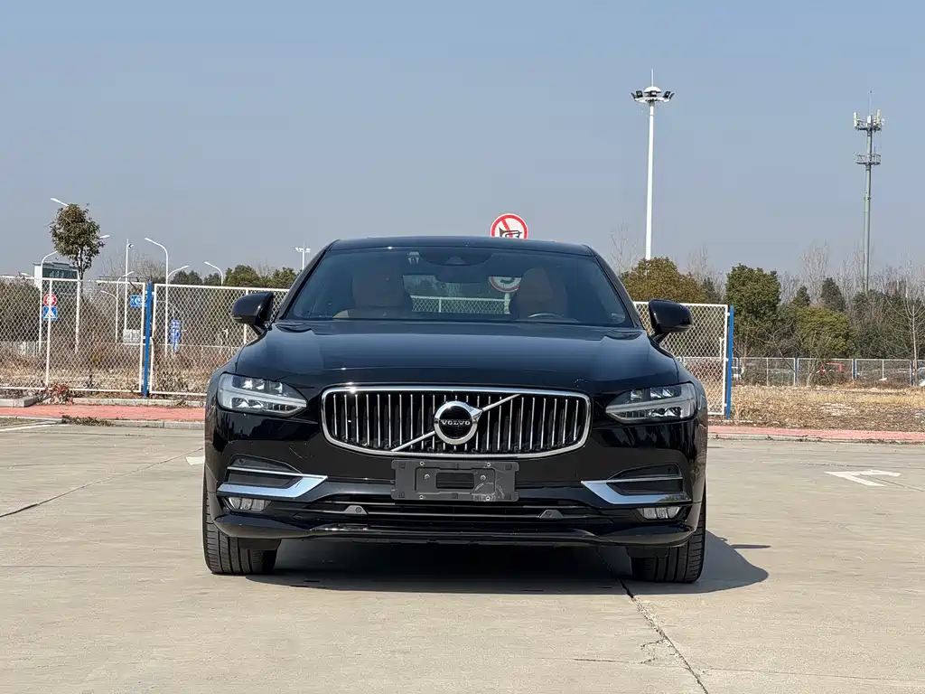 Volvo S90 2020 T5 Luxury
