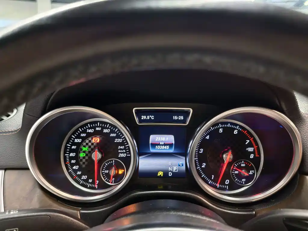 Mercedes-Benz GLE Coupe AMG — миниатюра 9