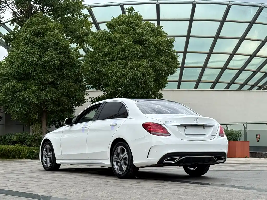 Mercedes-Benz C-Class — миниатюра 9