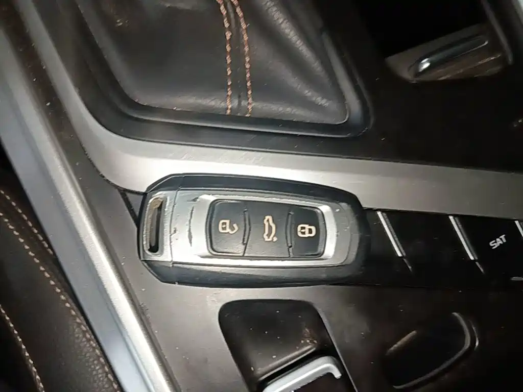 Geely Vision X6 — миниатюра 9