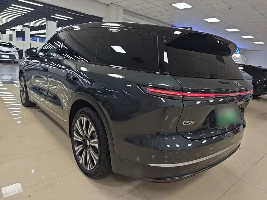 NIO ES8 2024 75kWh