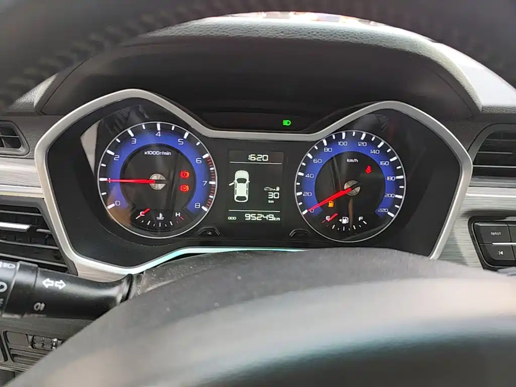 Geely Vision X3 — миниатюра 16