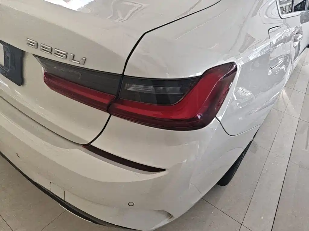 BMW 3 Series — миниатюра 8