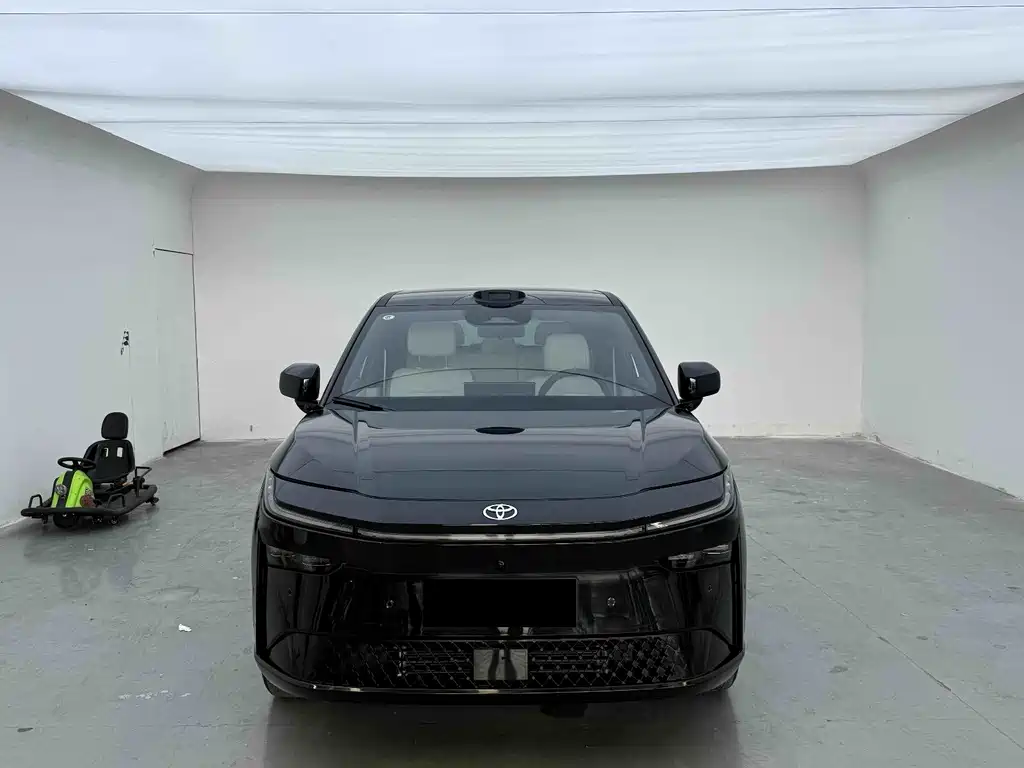 Toyota bZ3X — миниатюра 3