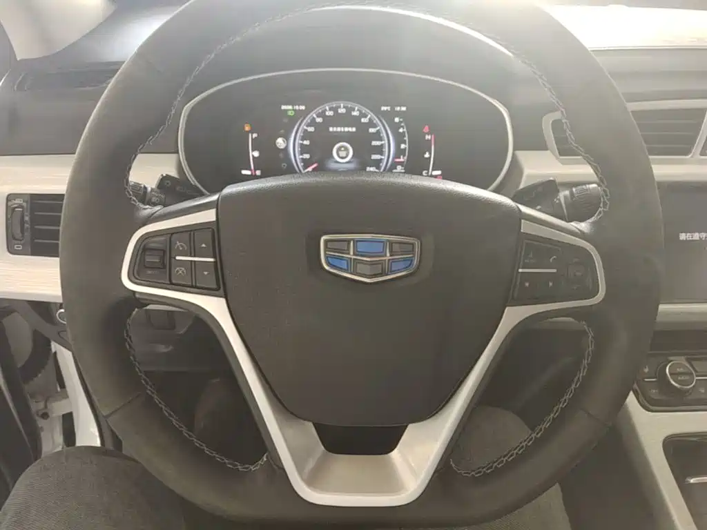Geely Boyue — миниатюра 11