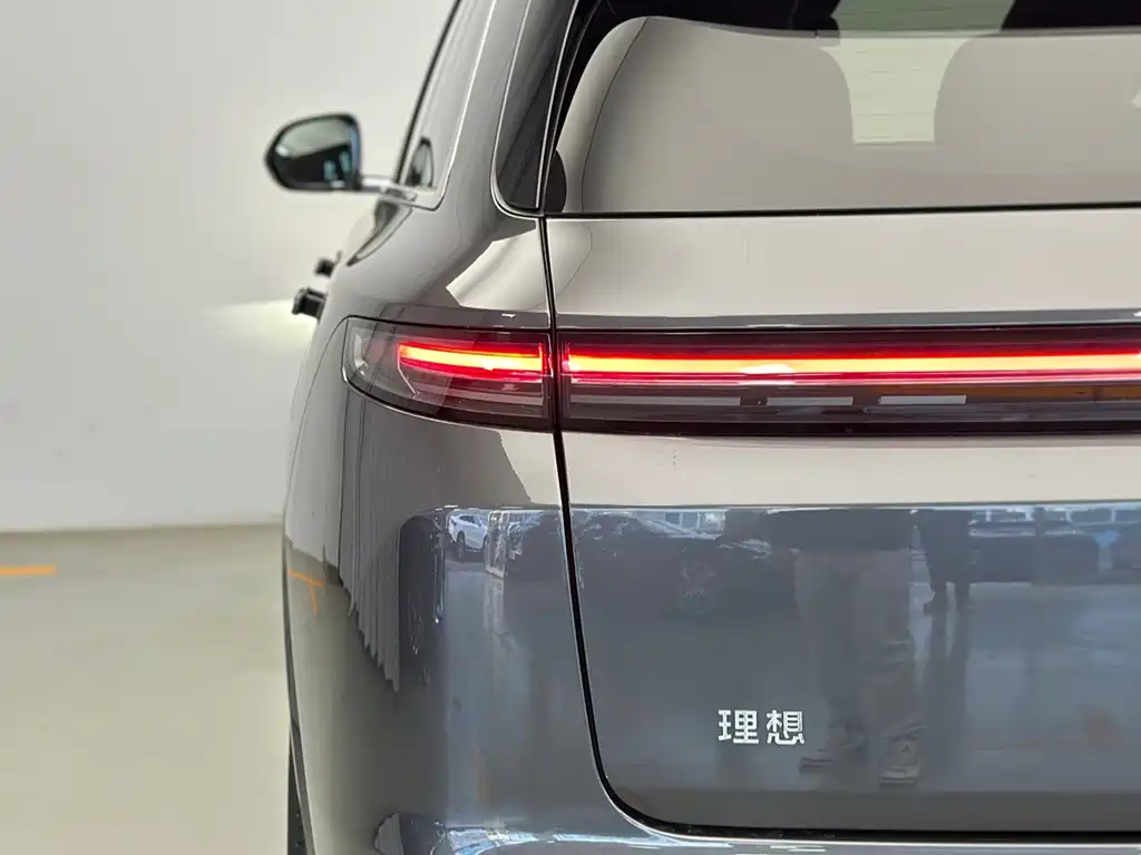 Li Auto IDEAL L7