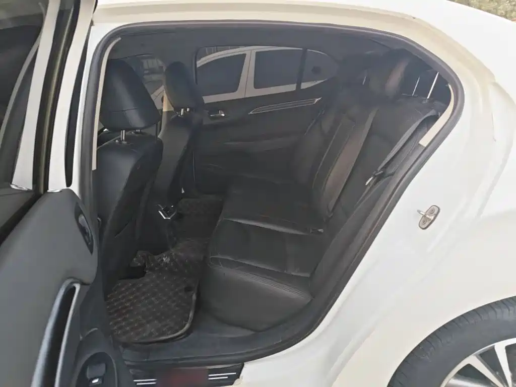 Citroen C4L — миниатюра 17