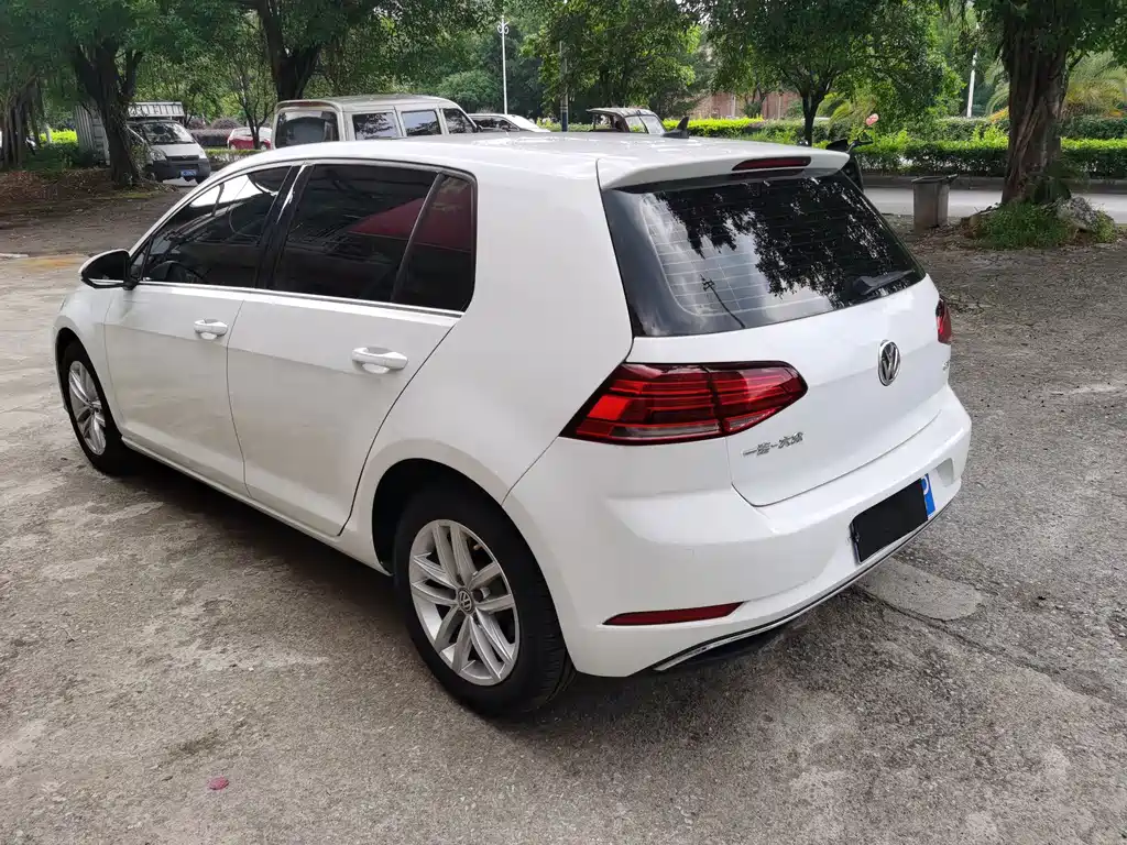 Volkswagen Golf — миниатюра 4