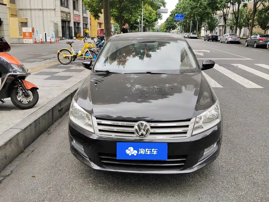 Volkswagen Santana — миниатюра 2
