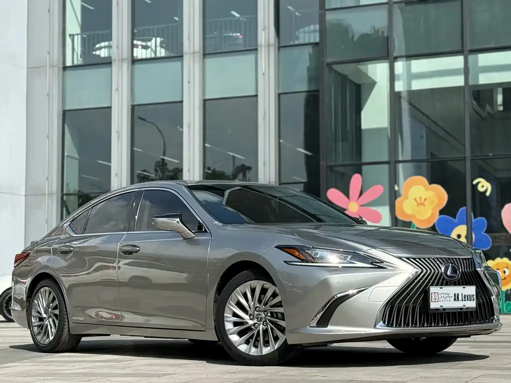 Lexus ES 2018 300h Executive V