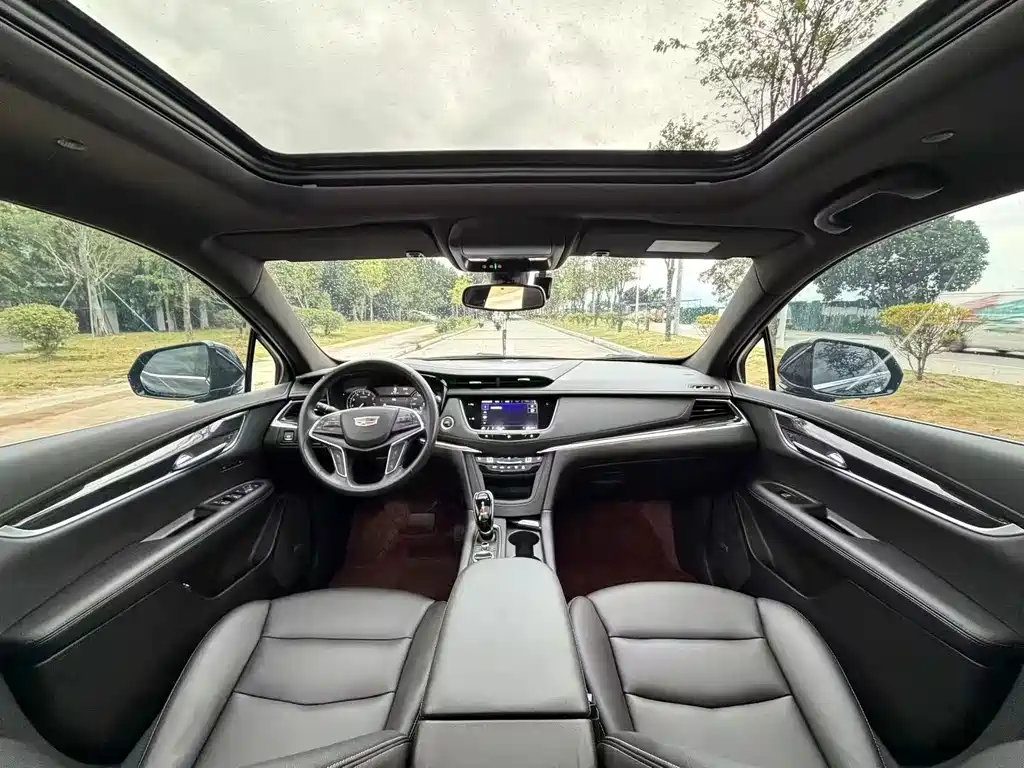 Cadillac XT5 — миниатюра 4