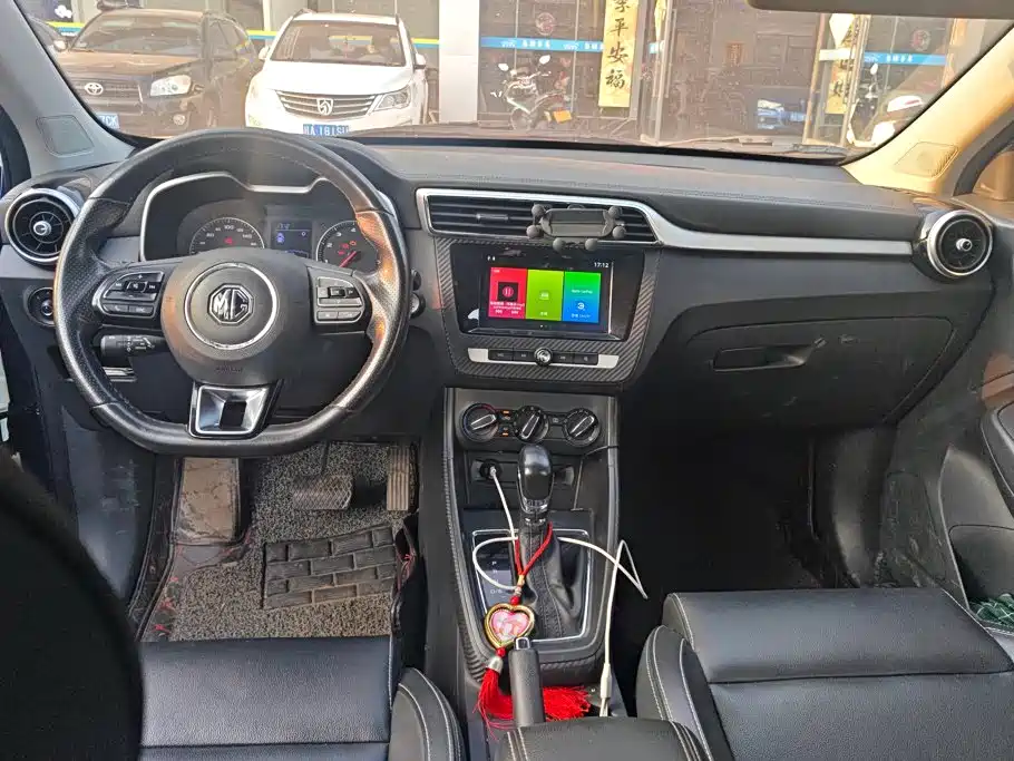 MG ZS — миниатюра 12