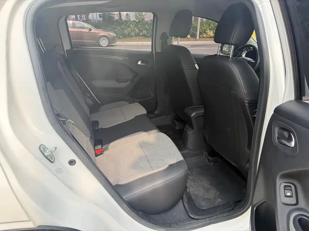 Citroen C3-XR — миниатюра 15