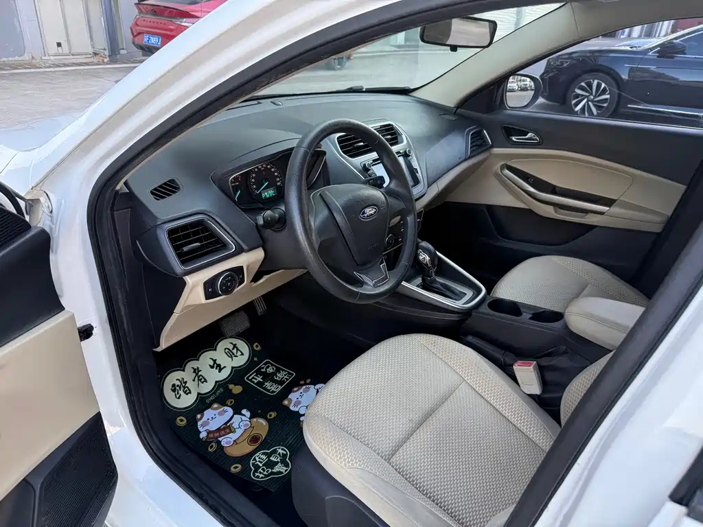 Ford Escort — миниатюра 9