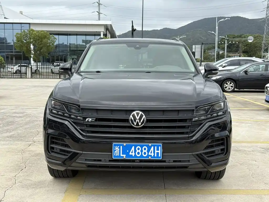 Volkswagen Touareg 2021 3.0TSI Sport