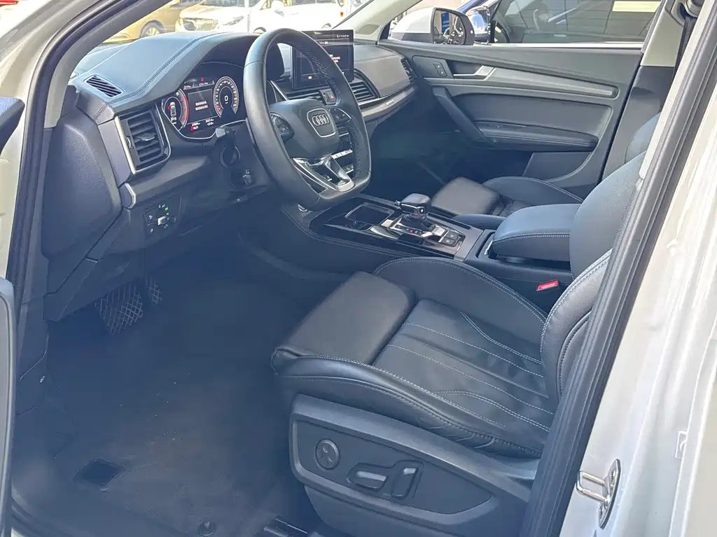 Audi Q5L — миниатюра 4